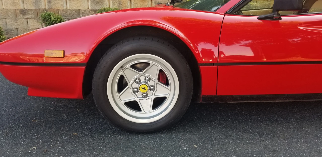 1985 Ferrari 308 GTS QV - Image 25 of 31