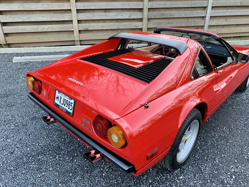 1985 Ferrari 308 GTS QV - Image 26 of 31