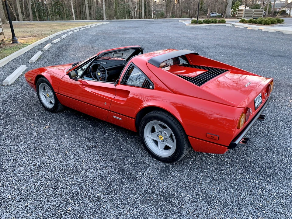 1985 Ferrari 308 GTS QV - Image 15 of 31