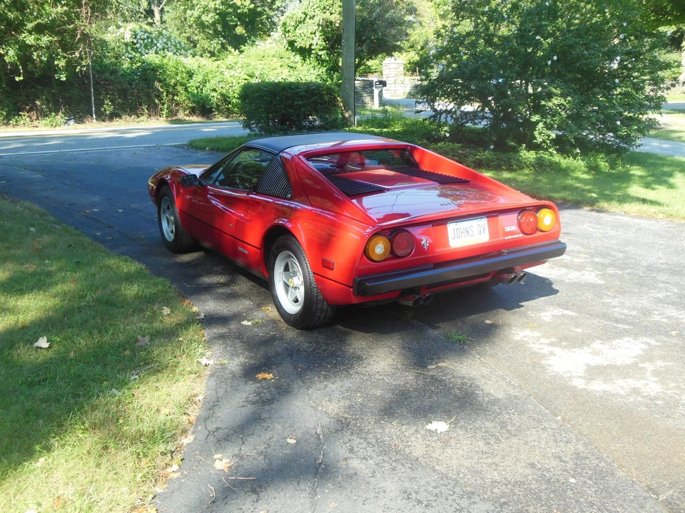 1985 Ferrari 308 GTS QV - Image 13 of 31