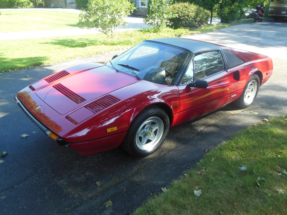 1985 Ferrari 308 GTS QV - Image 4 of 31