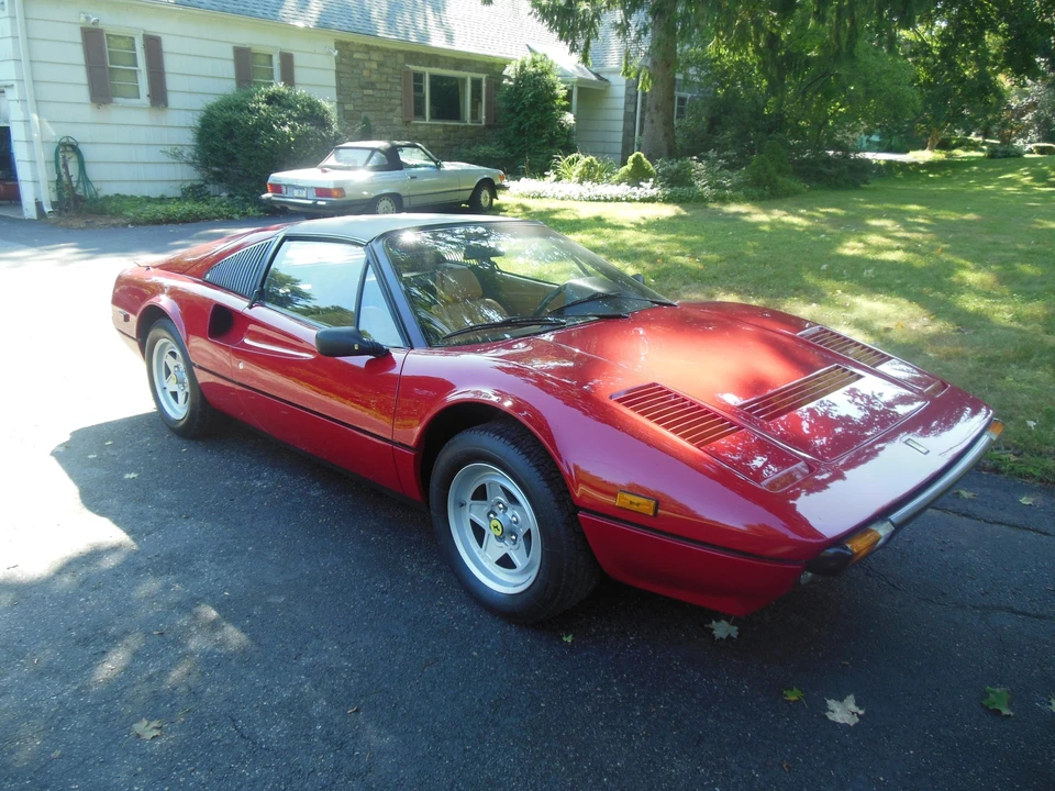 1985 Ferrari 308 GTS QV - Image 27 of 31