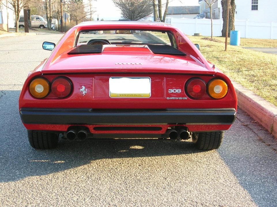 1985 Ferrari 308 GTS QV - Image 17 of 31