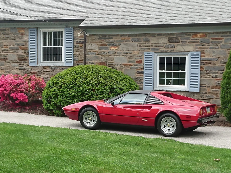 1985 Ferrari 308 GTS QV - Image 12 of 31