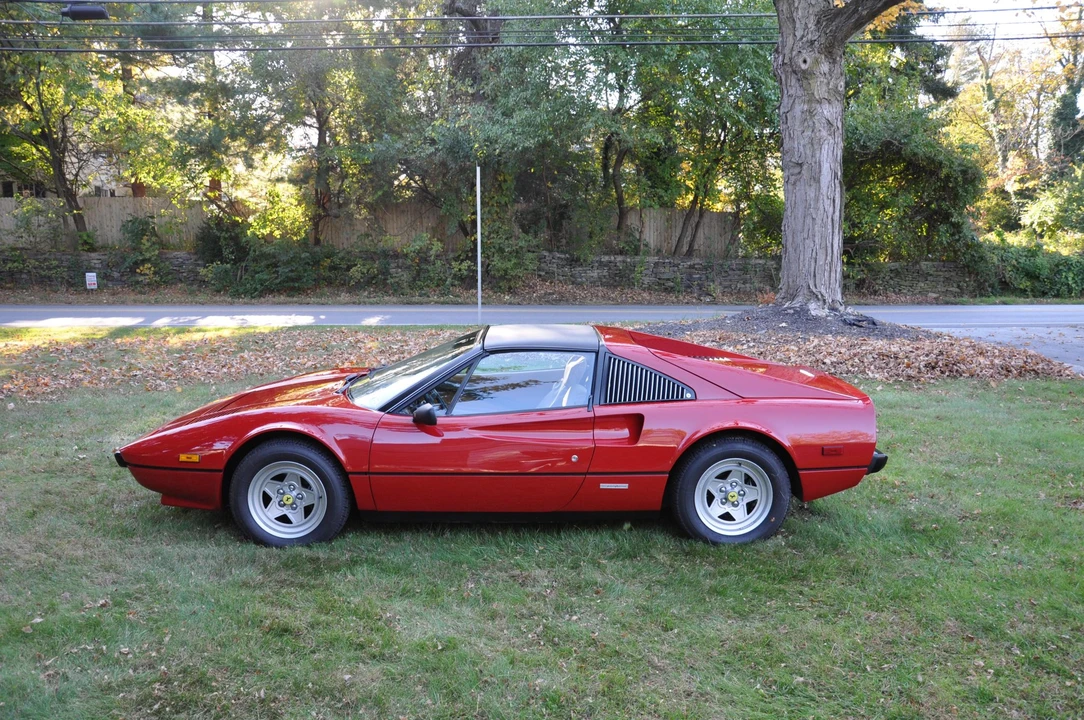 1985 Ferrari 308 GTS QV - Image 9 of 31