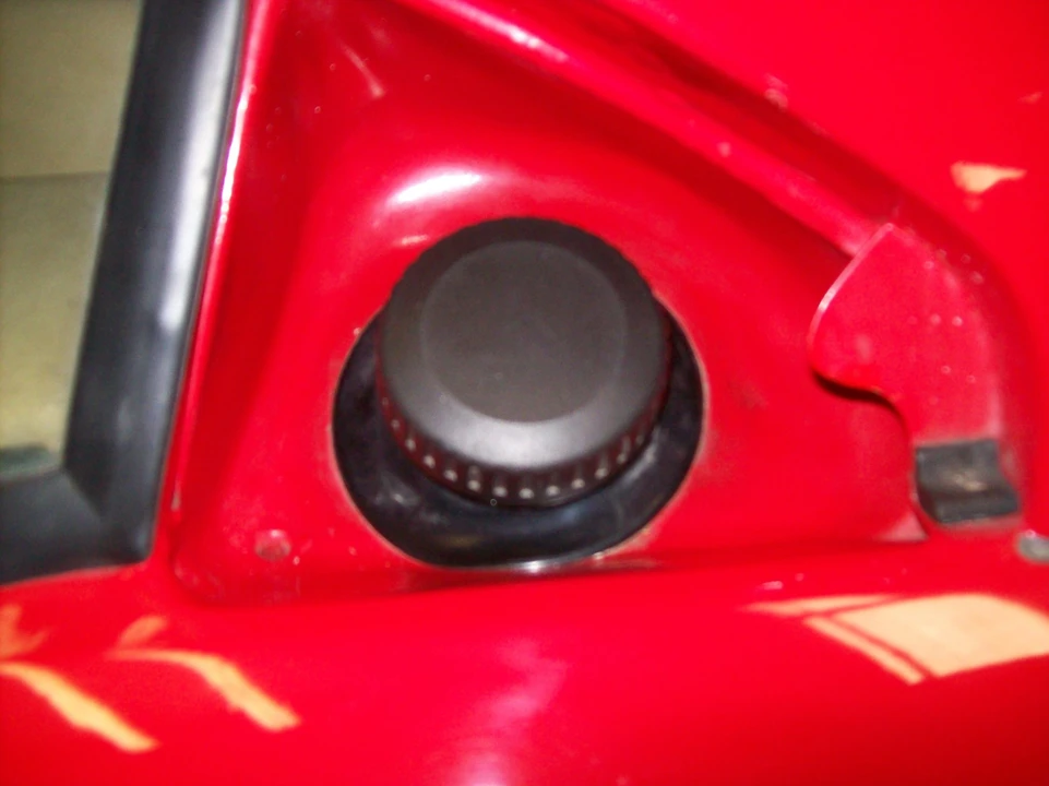 1985 Ferrari 308 GTS QV - Image 30 of 31