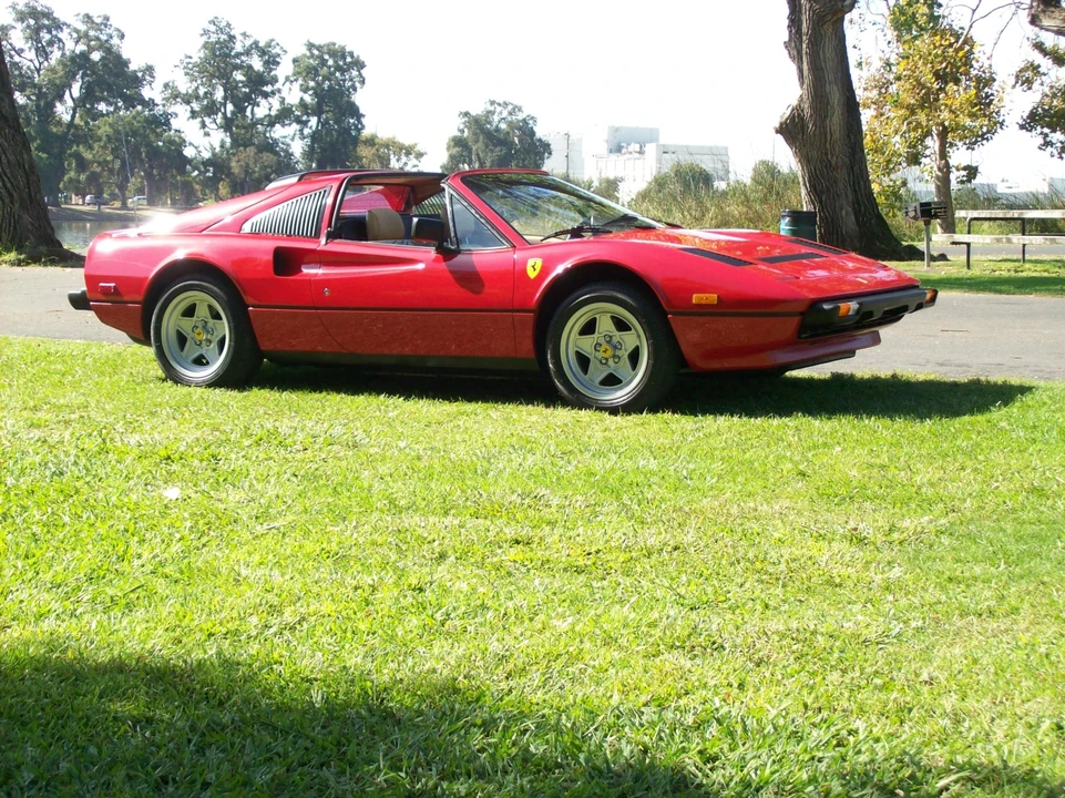 1985 Ferrari 308 GTS QV - Image 4 of 31