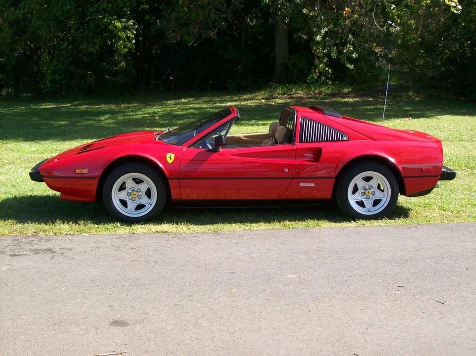 1985 Ferrari 308 GTS QV - Image 7 of 31
