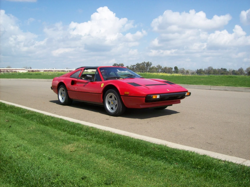 1985 Ferrari 308 GTS QV - Image 24 of 31