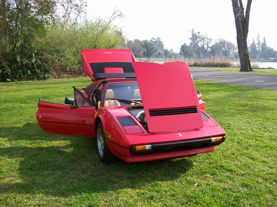 1985 Ferrari 308 GTS QV - Image 25 of 31