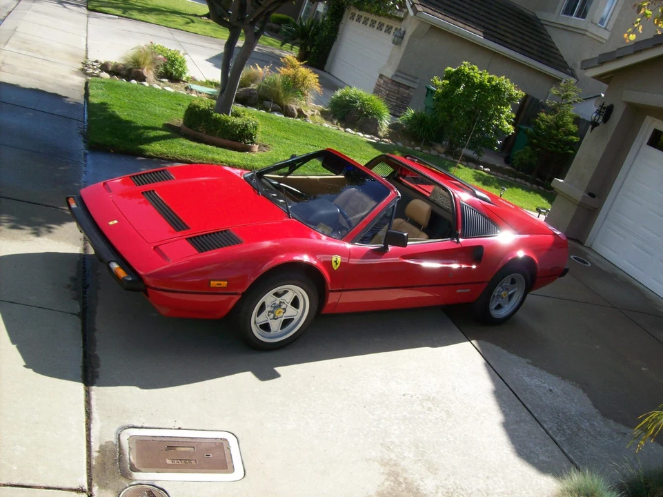 1985 Ferrari 308 GTS QV - Image 14 of 31