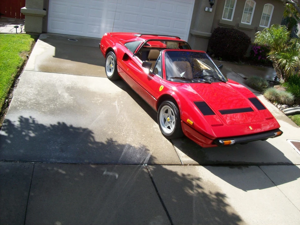 1985 Ferrari 308 GTS QV - Image 18 of 31
