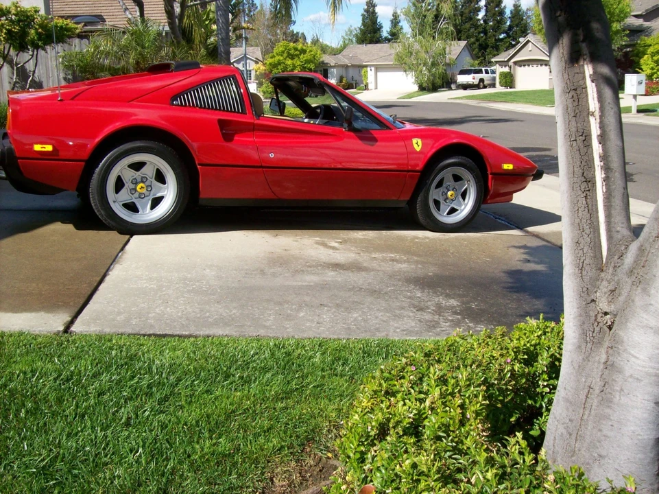 1985 Ferrari 308 GTS QV - Image 11 of 31