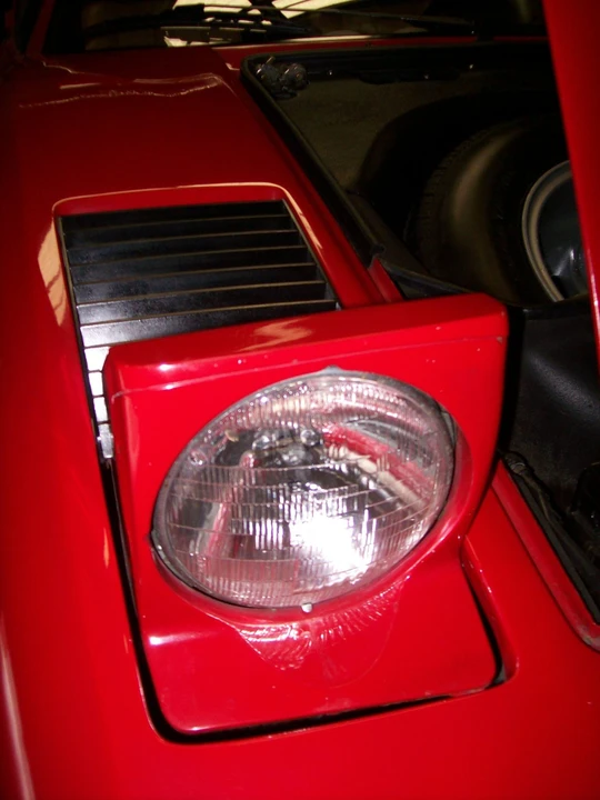 1985 Ferrari 308 GTS QV - Image 27 of 31