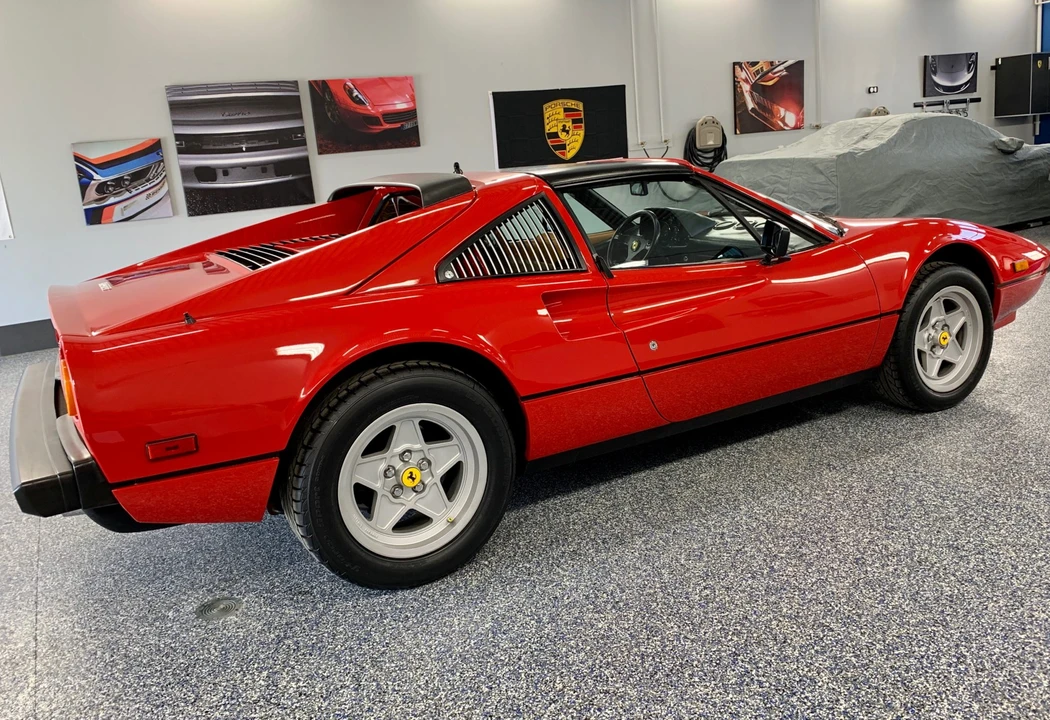 1985 Ferrari 308 GTS QV - Image 4 of 31