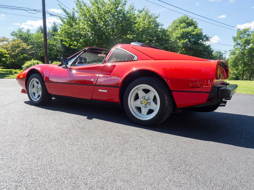 1985 Ferrari 308 GTS QV - Image 8 of 31
