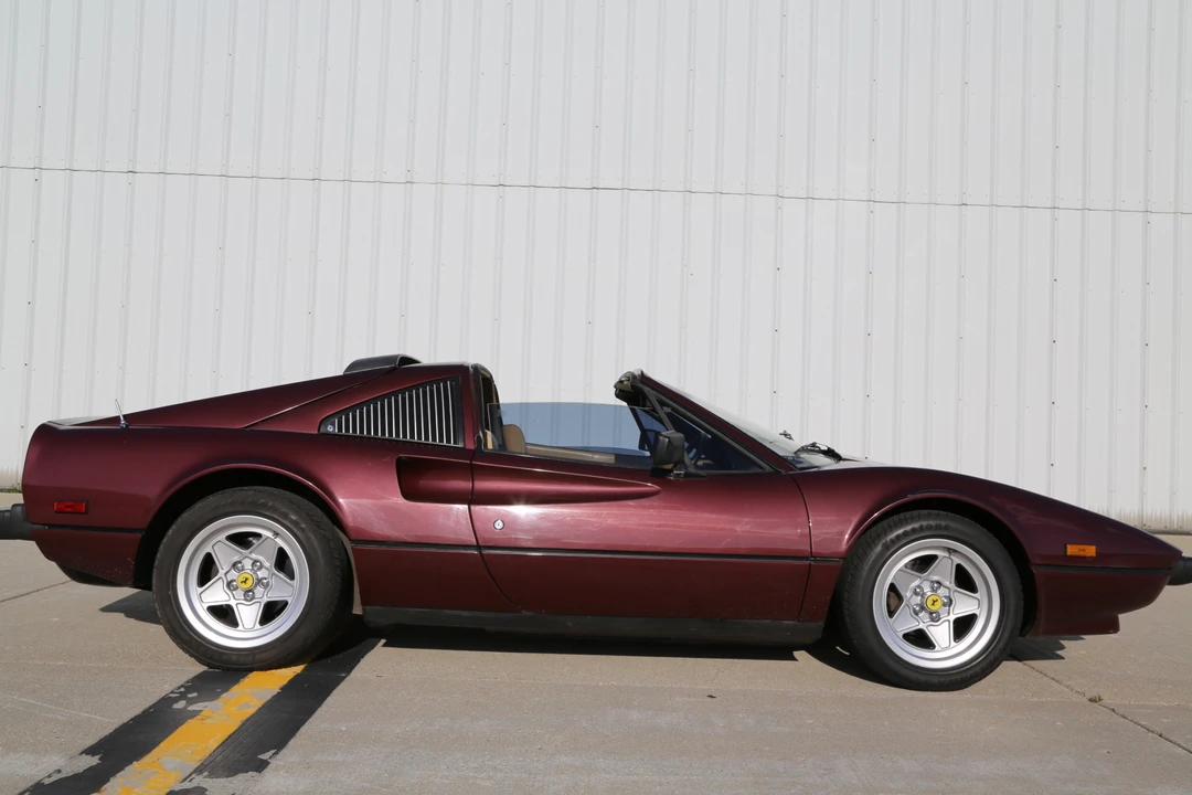 1985 Ferrari 308 GTS QV - Image 14 of 31