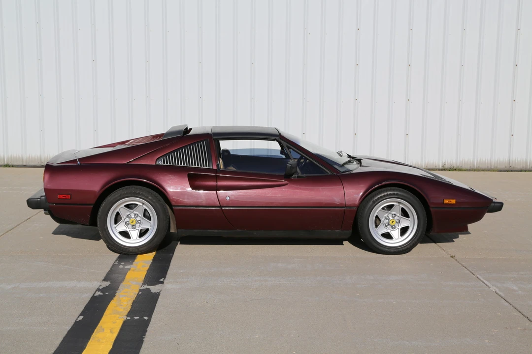 1985 Ferrari 308 GTS QV - Image 15 of 31