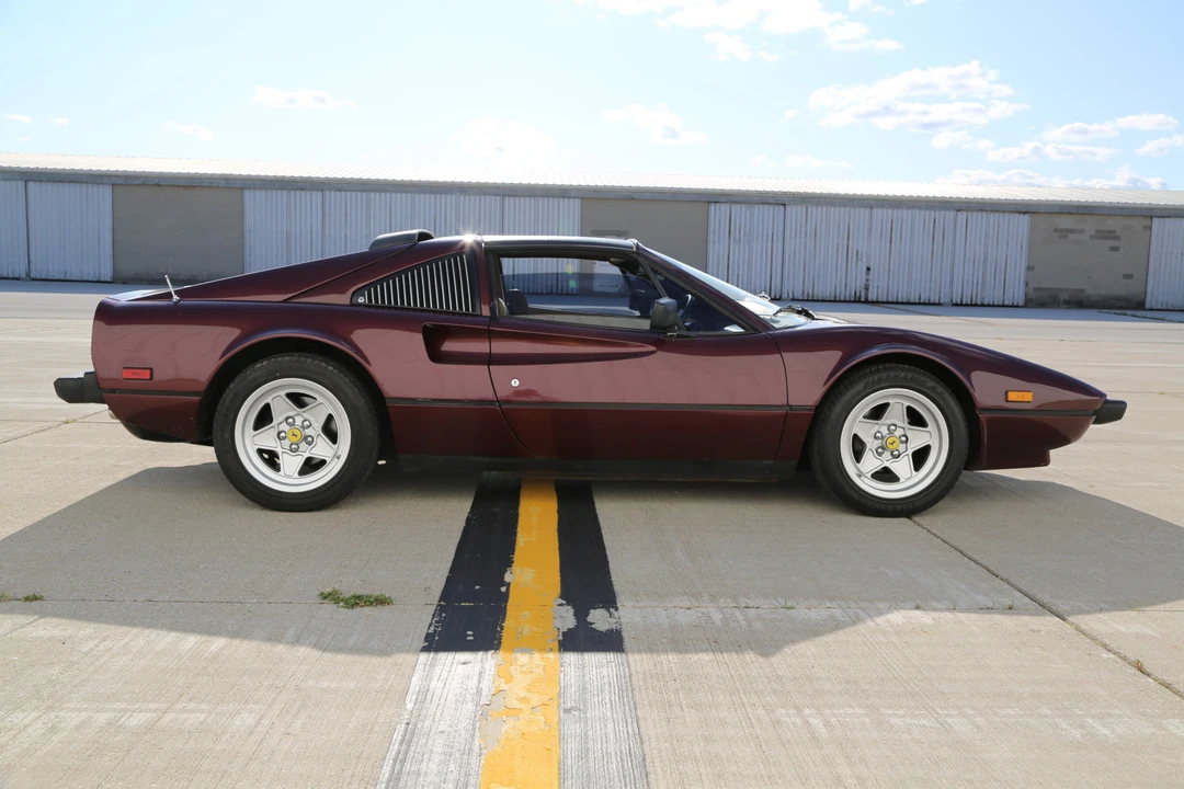 1985 Ferrari 308 GTS QV - Image 16 of 31