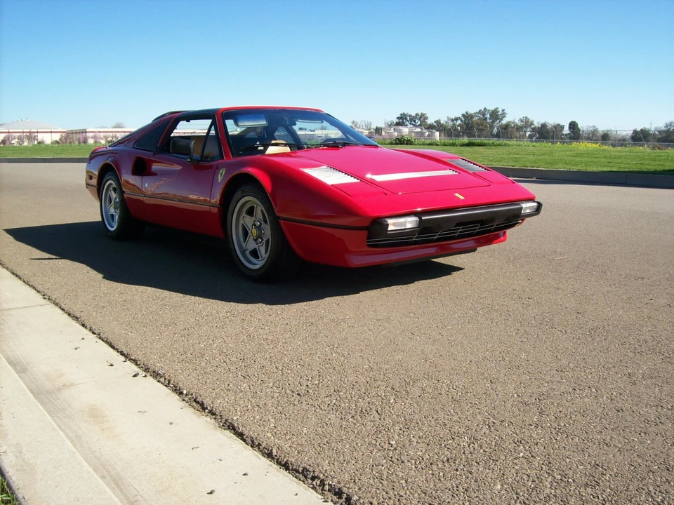 1985 Ferrari 308 GTS QV - Image 8 of 31