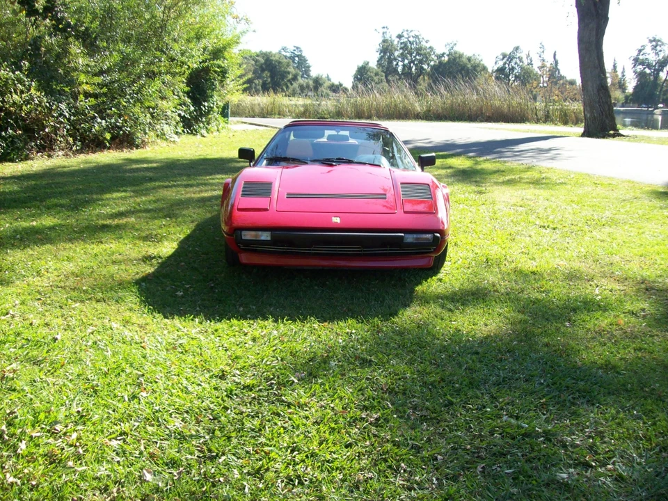 1985 Ferrari 308 GTS QV - Image 10 of 31