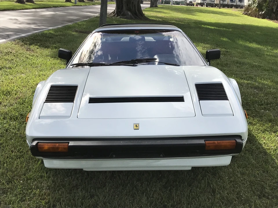 1985 Ferrari 308 GTS QV - Image 3 of 31