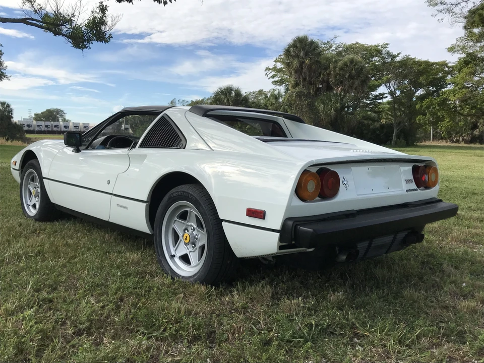 1985 Ferrari 308 GTS QV - Image 6 of 31