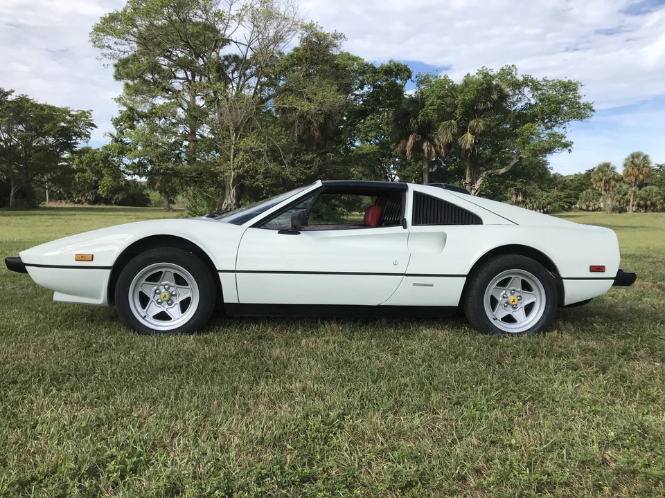 1985 Ferrari 308 GTS QV - Image 5 of 31