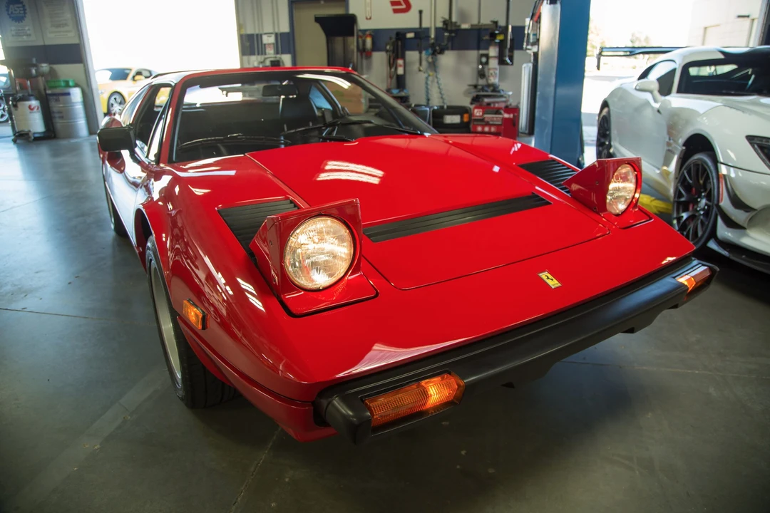 1985 Ferrari 308 GTS QV - Image 23 of 31