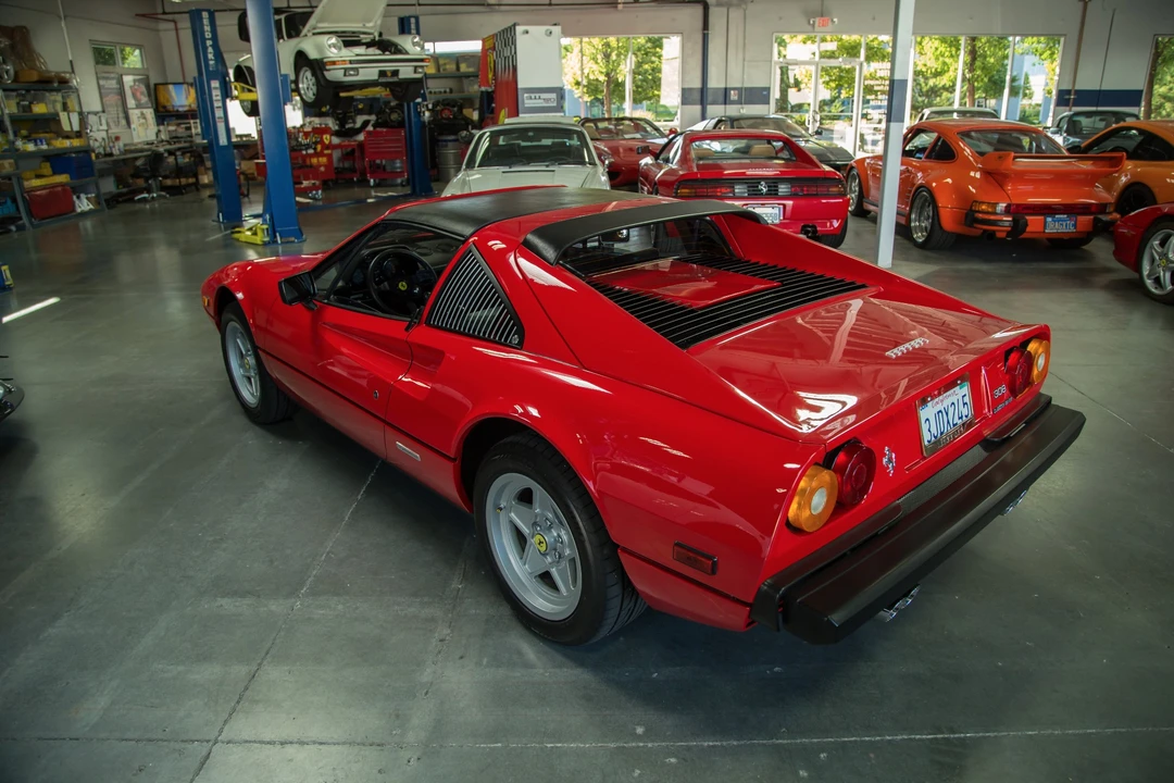 1985 Ferrari 308 GTS QV - Image 19 of 31