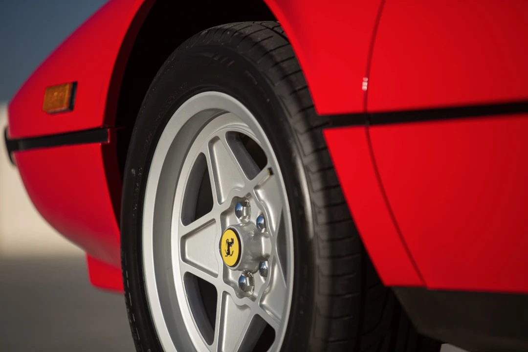 1985 Ferrari 308 GTS QV - Image 25 of 31