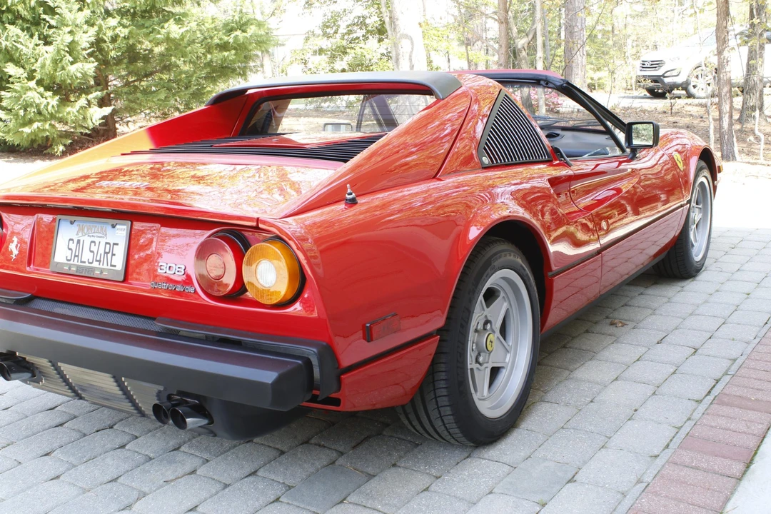 1985 Ferrari 308 GTS QV - Image 18 of 31