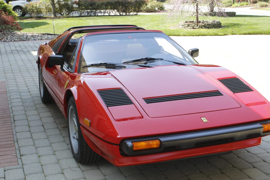 1985 Ferrari 308 GTS QV - Image 27 of 31