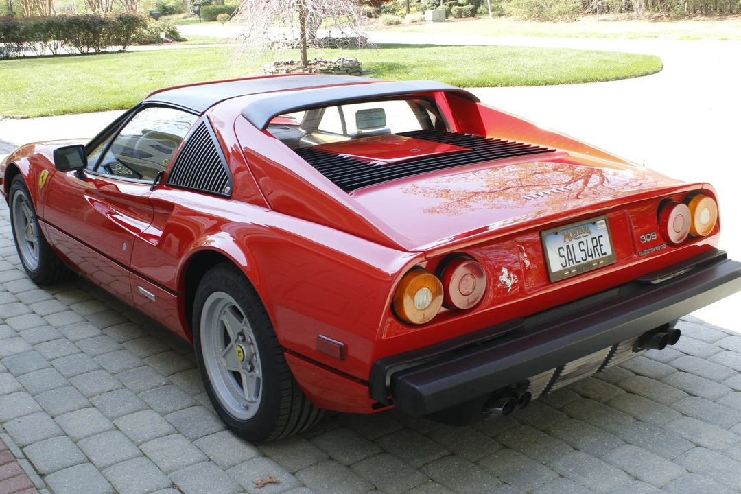 1985 Ferrari 308 GTS QV - Image 14 of 31