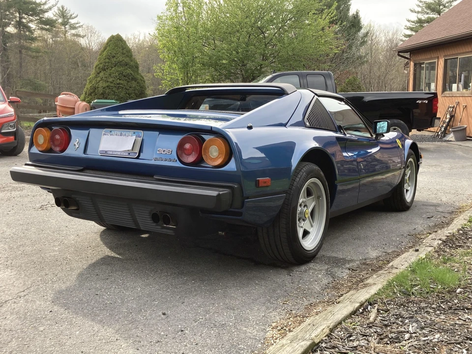 1985 Ferrari 308 GTS QV - Image 8 of 31