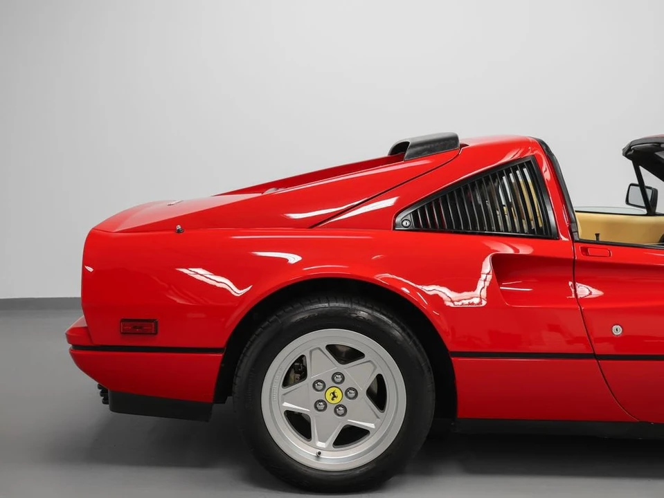 1985 Ferrari 328 GTS - Image 25 of 31