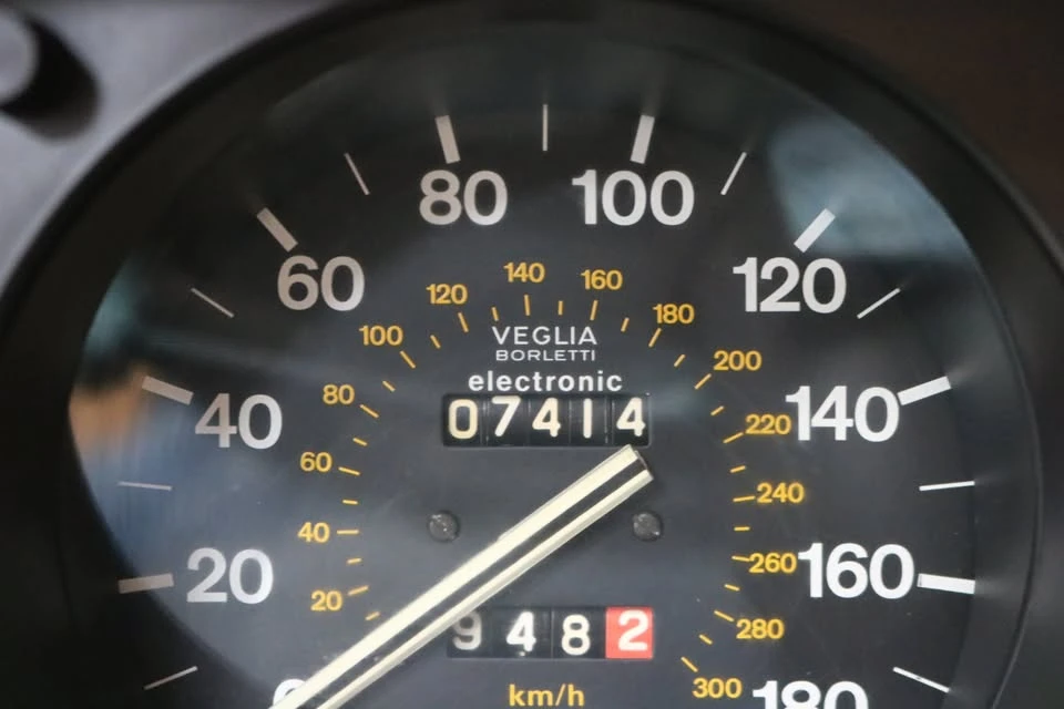 1985 Ferrari 400i - Image 12 of 19