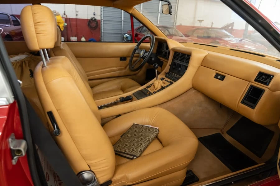 1985 Ferrari 400i - Image 12 of 23