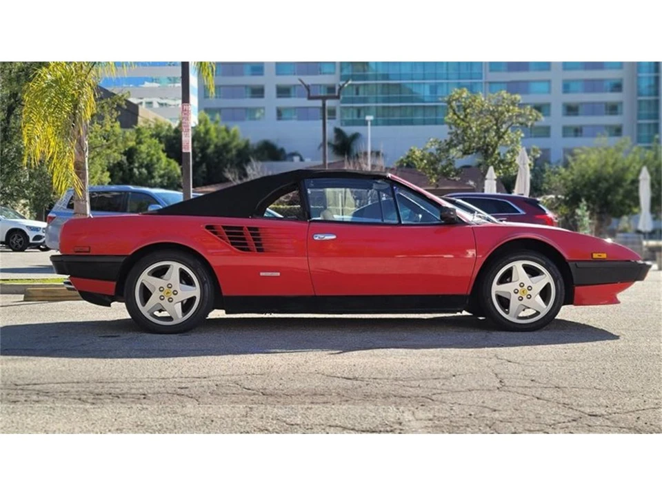 1985 Ferrari Mondial QV - Image 14 of 31