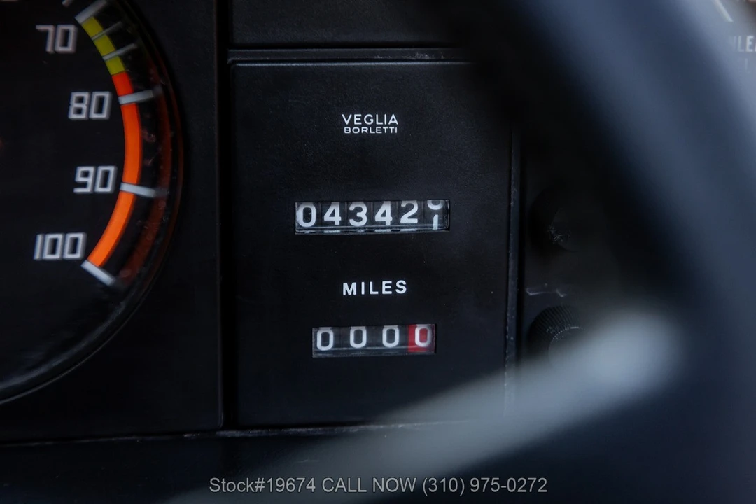 1985 Ferrari Mondial QV - Image 26 of 31