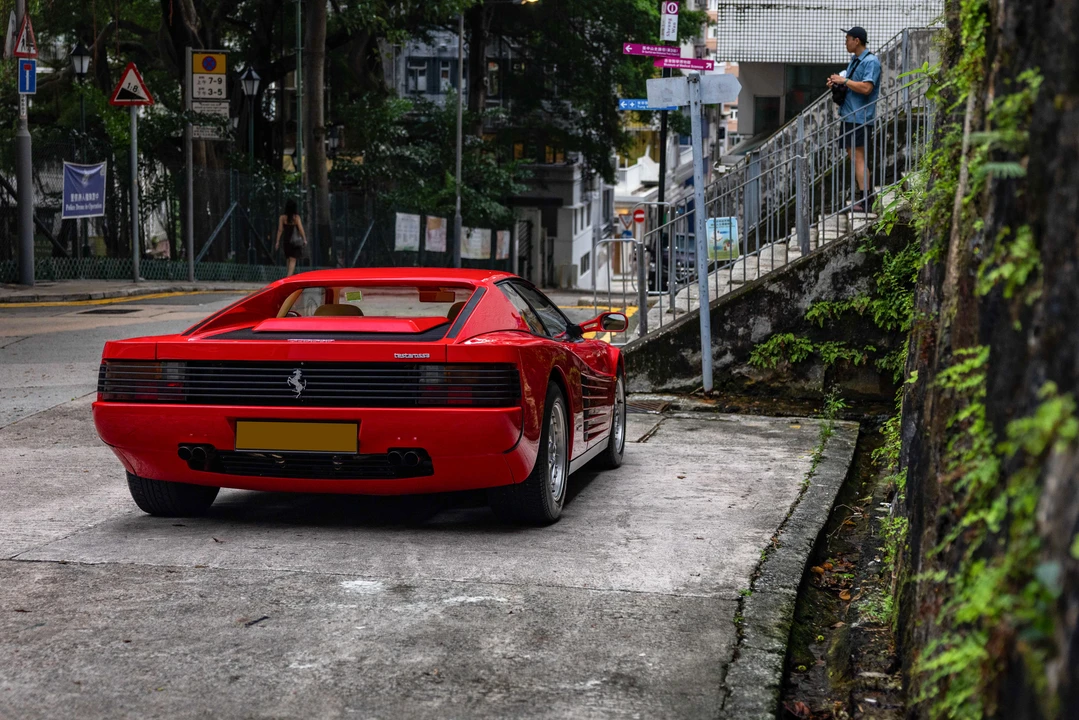1985 Ferrari Testarossa - Image 21 of 31
