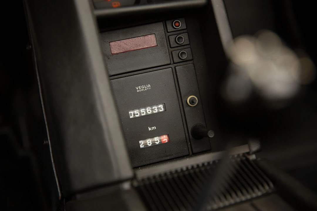 1985 Ferrari Testarossa - Image 21 of 31
