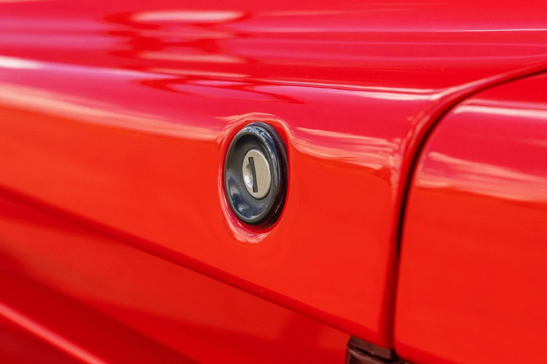 1985 Ferrari Testarossa - Image 29 of 31