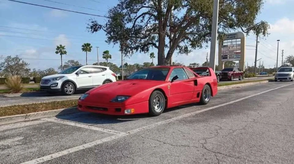 1985 Ferrari F40 - Image 6 of 8