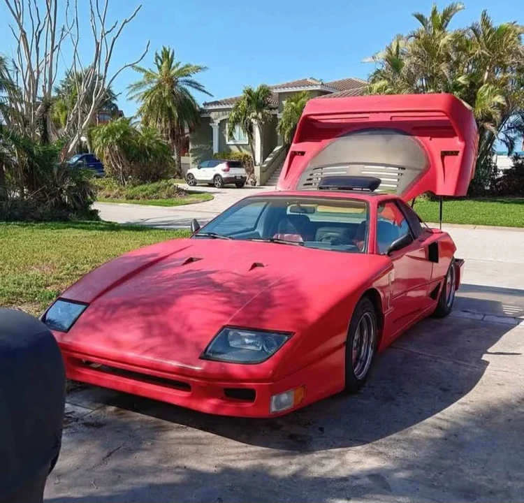 1985 Ferrari F40 - Image 8 of 8