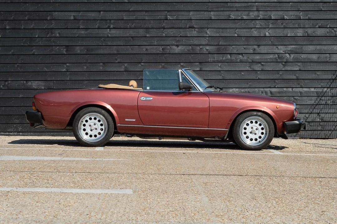 1985 Fiat 124 - Image 8 of 30
