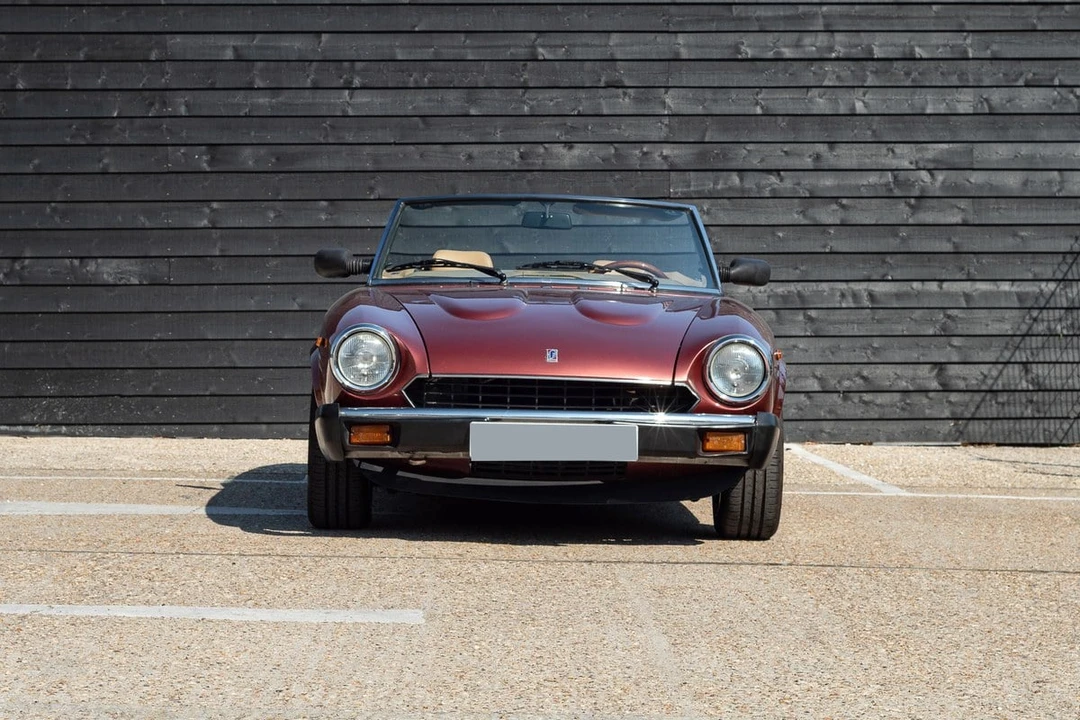 1985 Fiat 124 - Image 3 of 30