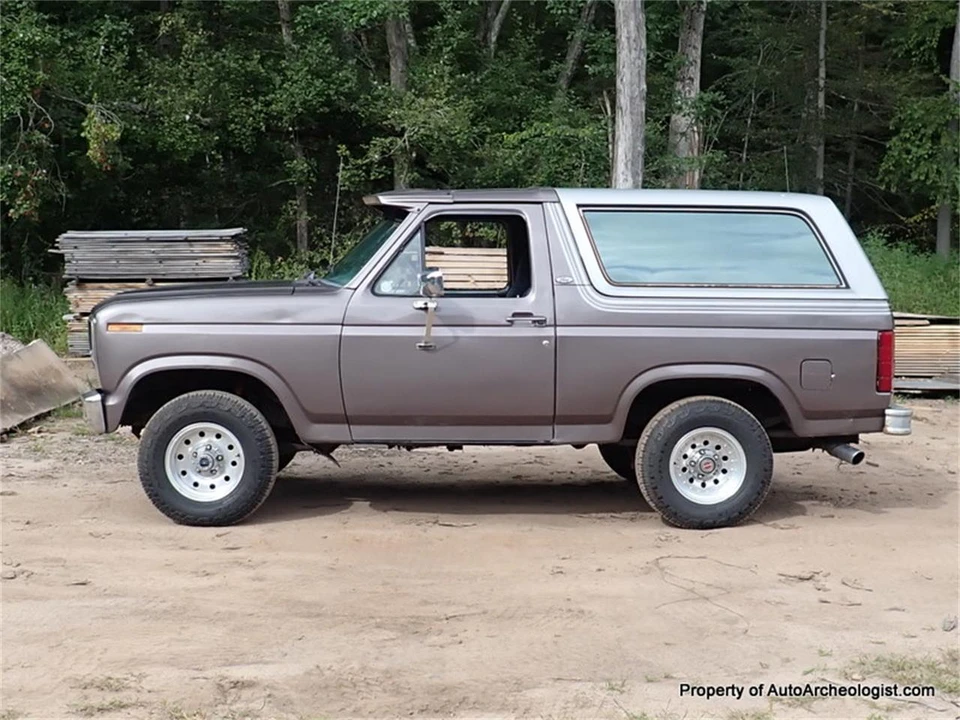 1985 Ford Bronco 3rd Gen - Image 2 of 24