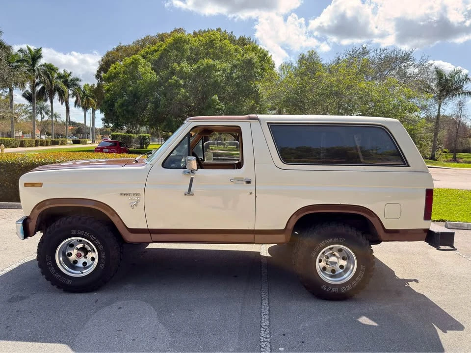 1985 Ford Bronco 3rd Gen - Image 5 of 18
