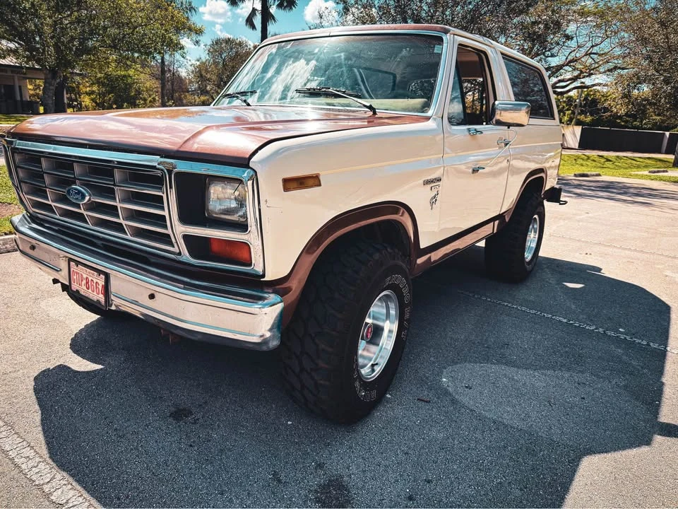 1985 Ford Bronco 3rd Gen - Image 2 of 18